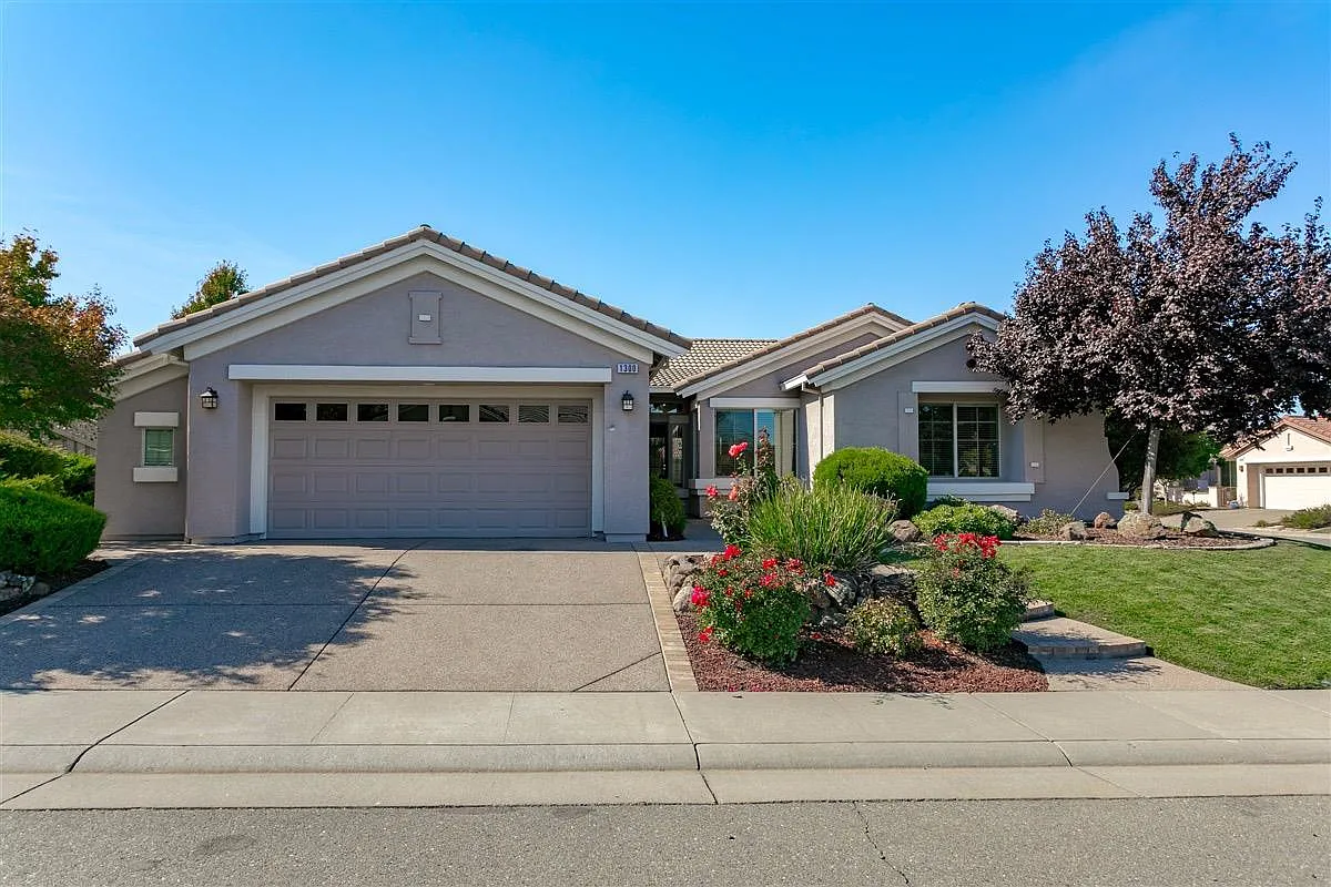 1300 Tallac Ln photo 1