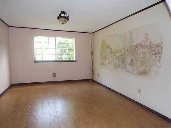 5th image of 6110 Dover Pl