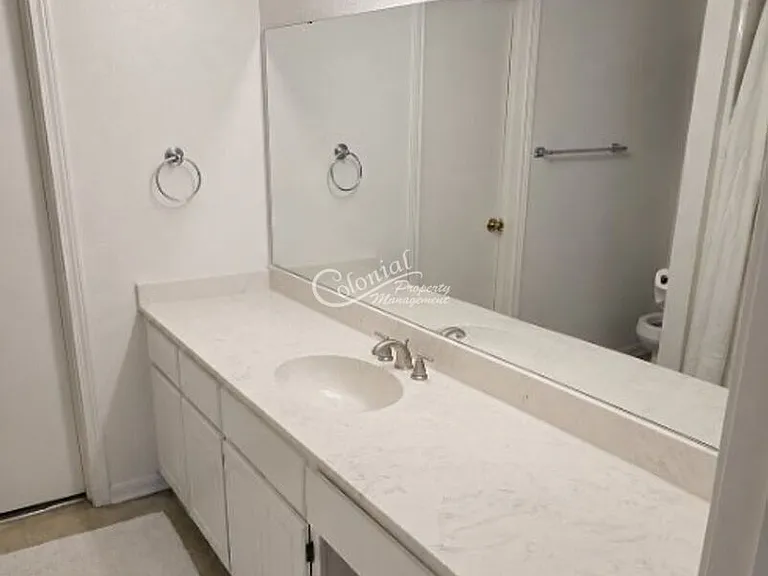 4306 Fieldcrest Dr — Photo 6