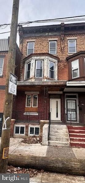 1st image of 2420 N 33rd St