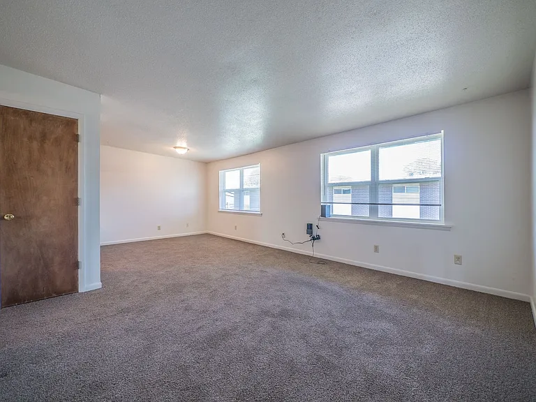 Campus View Apartments — Photo 58