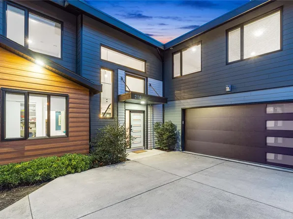 210 Crestline Ter, Nanaimo, BC V9T 0G9