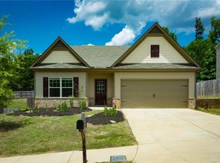 7427 Saint David St, Fairburn, GA 30213