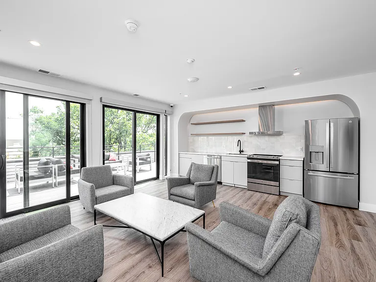 Cypress on Vine Co-Living — Photo 17