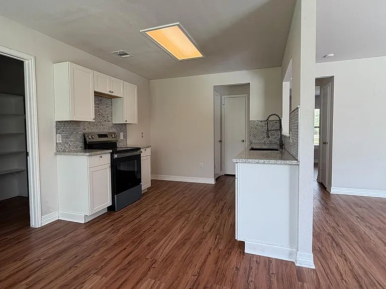 1814 Grassland Dr — Photo 8