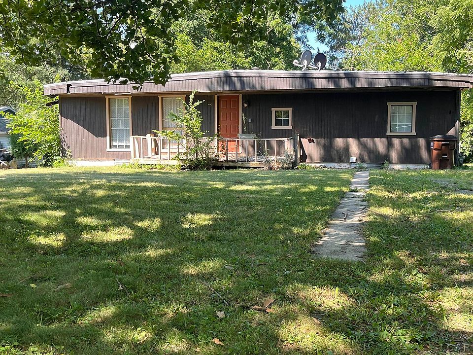 1st image of 914 Hoch Ave