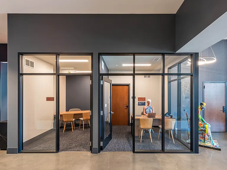 Pivot Apartments — Photo 36