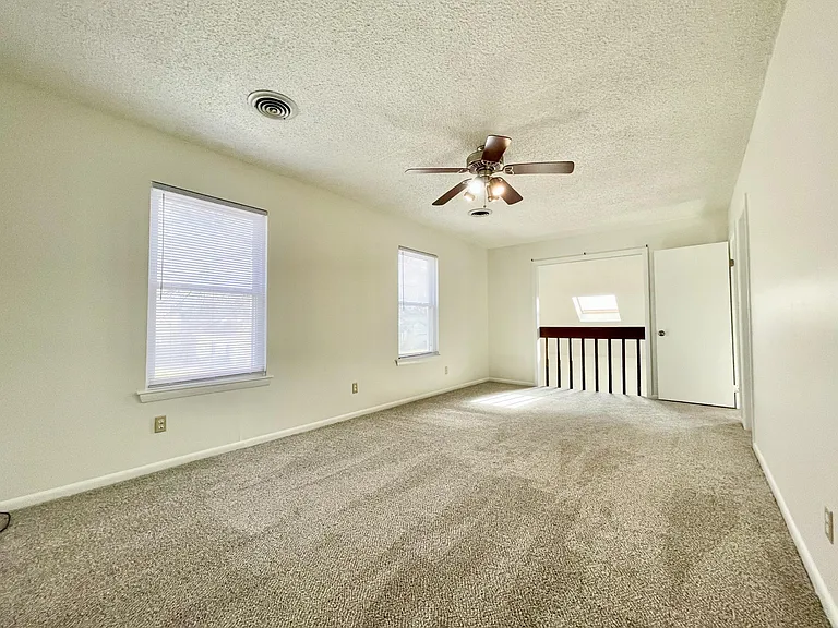 1723 Rueger St — Photo 29
