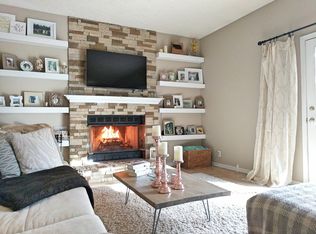 5401 Happy Hollow Ln, Lincoln, NE 68516