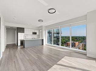 2525 Bathurst St #1202, Toronto, ON M6B 2Y9