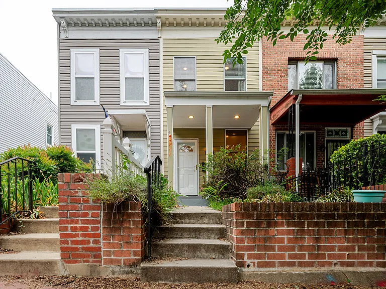 1524 Constitution Ave NE — Photo 19
