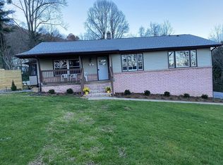 227 Cedar Hill Rd, Asheville, NC 28806