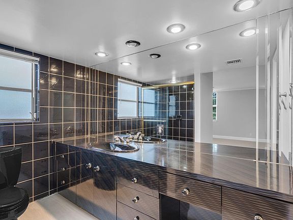 5th image of 4020 W Palm Aire Drive #312