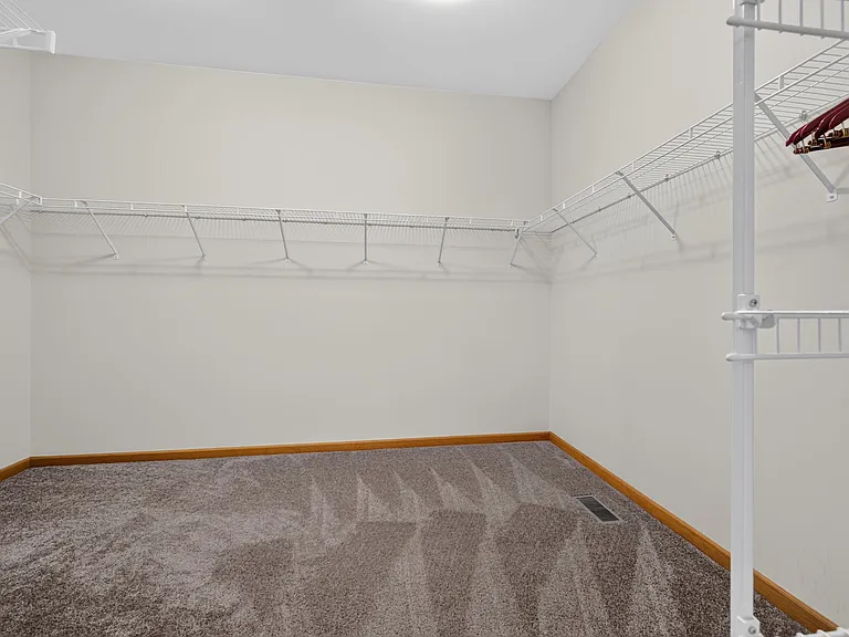 3565 Ayres Dr — Photo 17