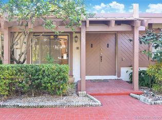 2753 Parkview Dr, Hallandale, FL 33009