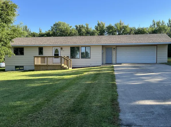 509 1st St, Bellingham, MN 56212