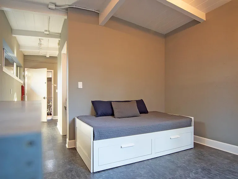 135A Greenmeadow Way — Photo 10