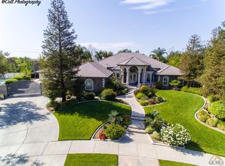 2703 Sheltenham Way, Bakersfield, CA