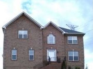 109 Chamblis Ct, Hendersonville, TN 37075