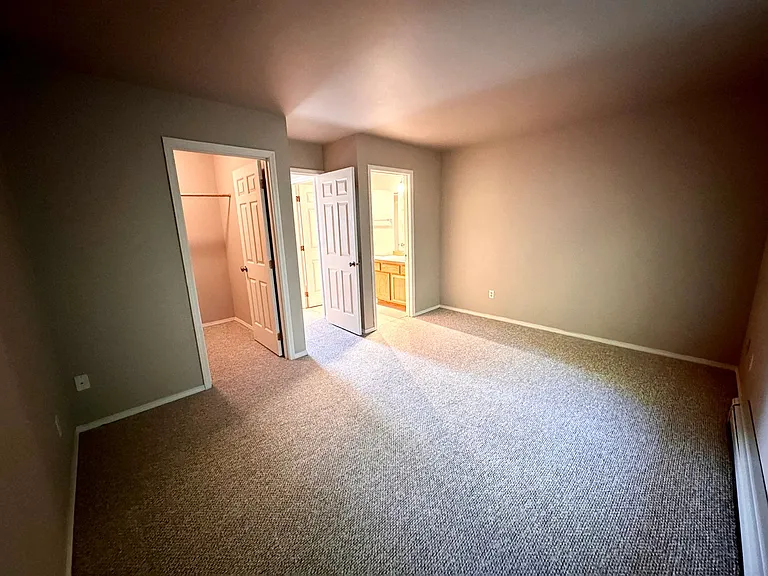 209 E 18th Ave #27 — Photo 31