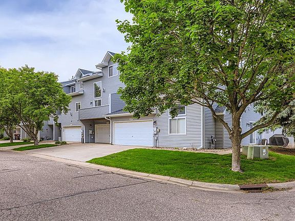 2nd image of 649 Kingfisher Ln APT I