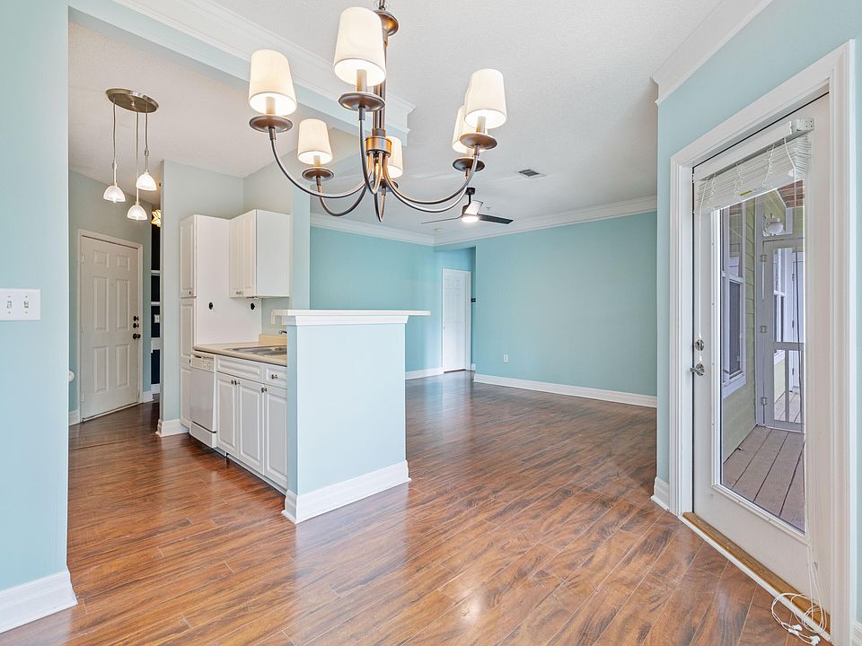 1st image of 2322 Chatelain Way