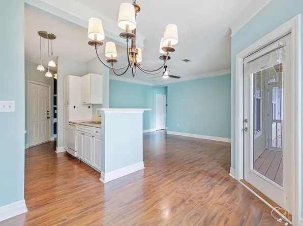 2322 Chatelain Way, Mount Pleasant, SC 29464