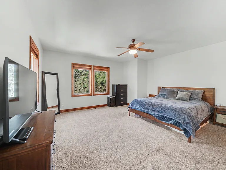 18145 Bakers Farm Rd — Photo 17