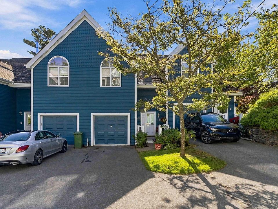 1st image of 242 Spinnaker Dr