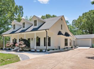 407 Thunderbird Dr N, Hernando, MS 38632