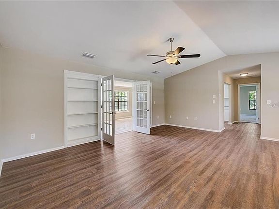 2nd image of 1492 Gladys Cir