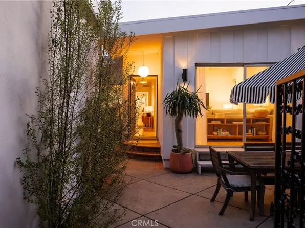275 Cecil Pl, Costa Mesa, CA 92627