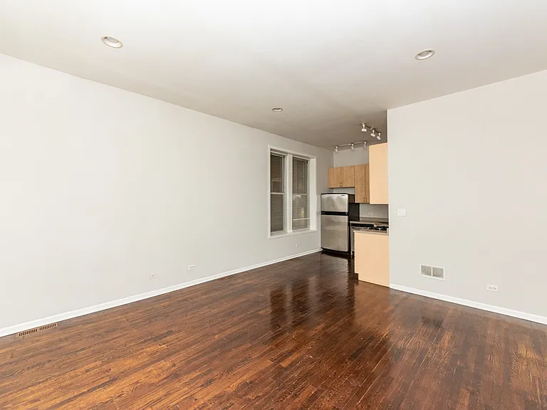 2207 W Race Ave #1 — Photo 7