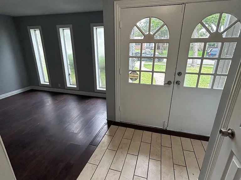 2021 Aloha Dr — Photo 3