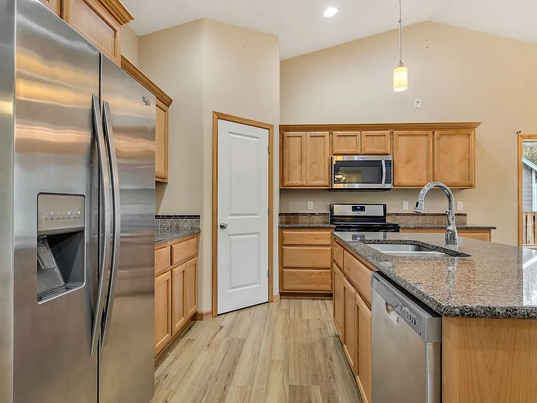 1730 Pacific Ridge Ln — Photo 18