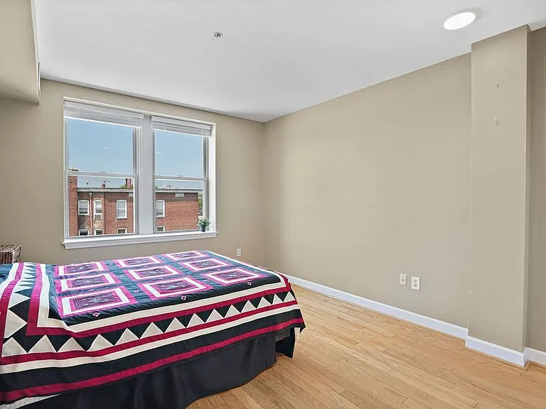 1801 Calvert St NW #504 — Photo 20