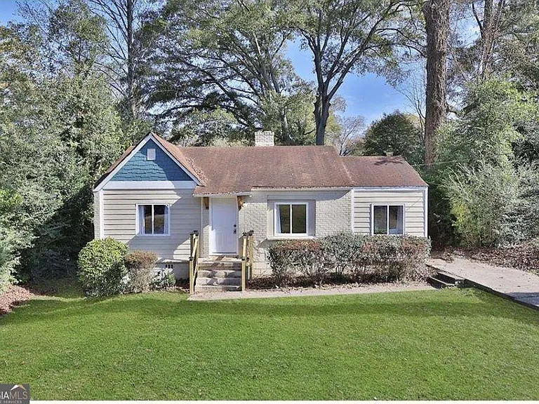 3162 Oakdale Rd — Photo 1