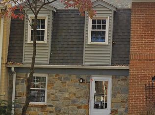 319 Rock Spring Dr SW, Leesburg, VA 20175