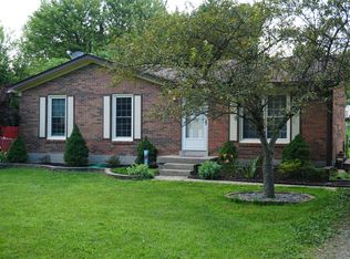 1101 W Moody Ln, Crestwood, KY 40014