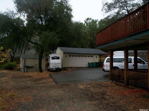 3rd image of 3081 Sweetwater Trl
