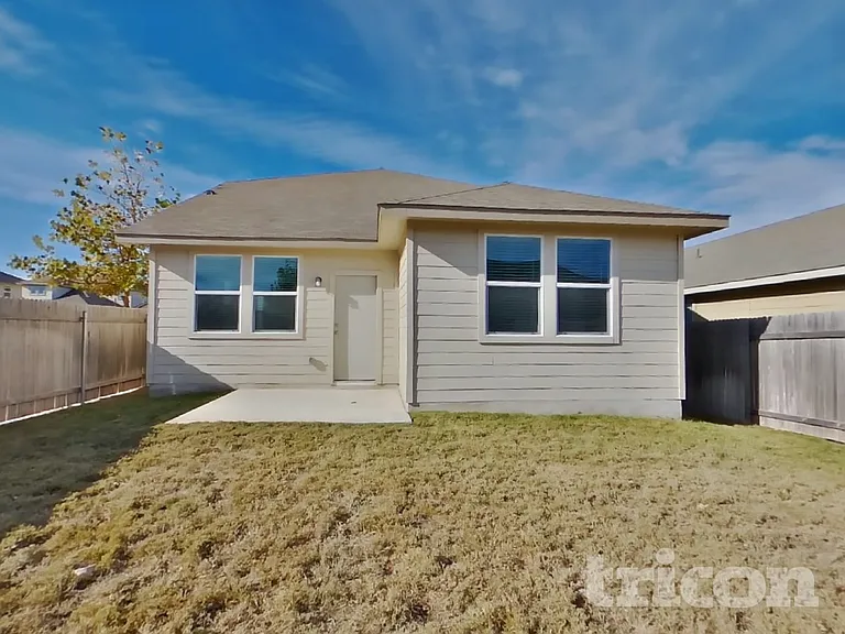 5221 Saddle Club Dr — Photo 16