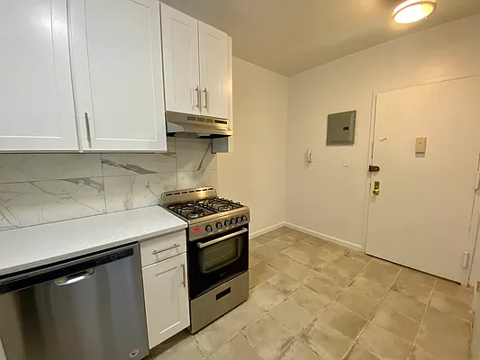 Rented by City Connections Realty | media 17