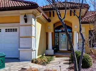 52 Southshore Ct, Sunrise Beach, MO 65079