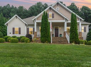 205 Waterford Dr, Mount Holly, NC 28120