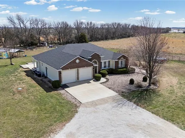 4154 Hamilton Ter, Rantoul, KS 66079