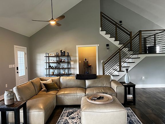 Beautiful Great Room with Gas Fireplace and cathedral ceiling.
