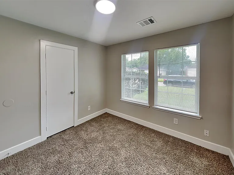 430 Fishhawk Way — Photo 11