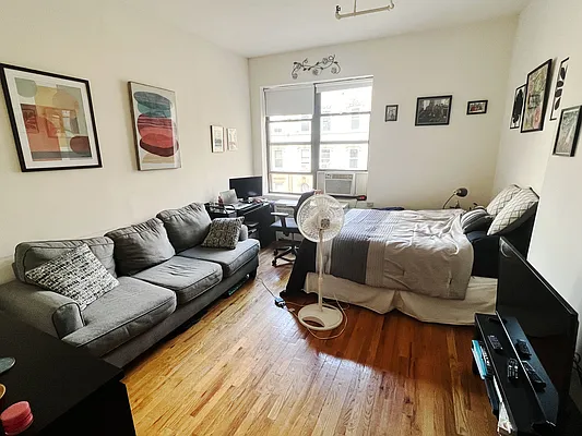 310 West 93rd Street #6B in Upper West Side, Manhattan | StreetEasy