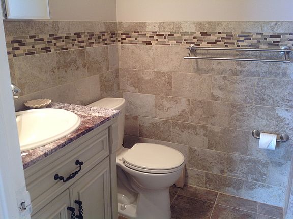 4th image of 366 Costa Mesa Dr