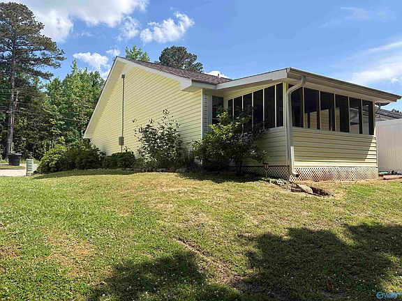 2nd image of 1096 Bob Jones Rd